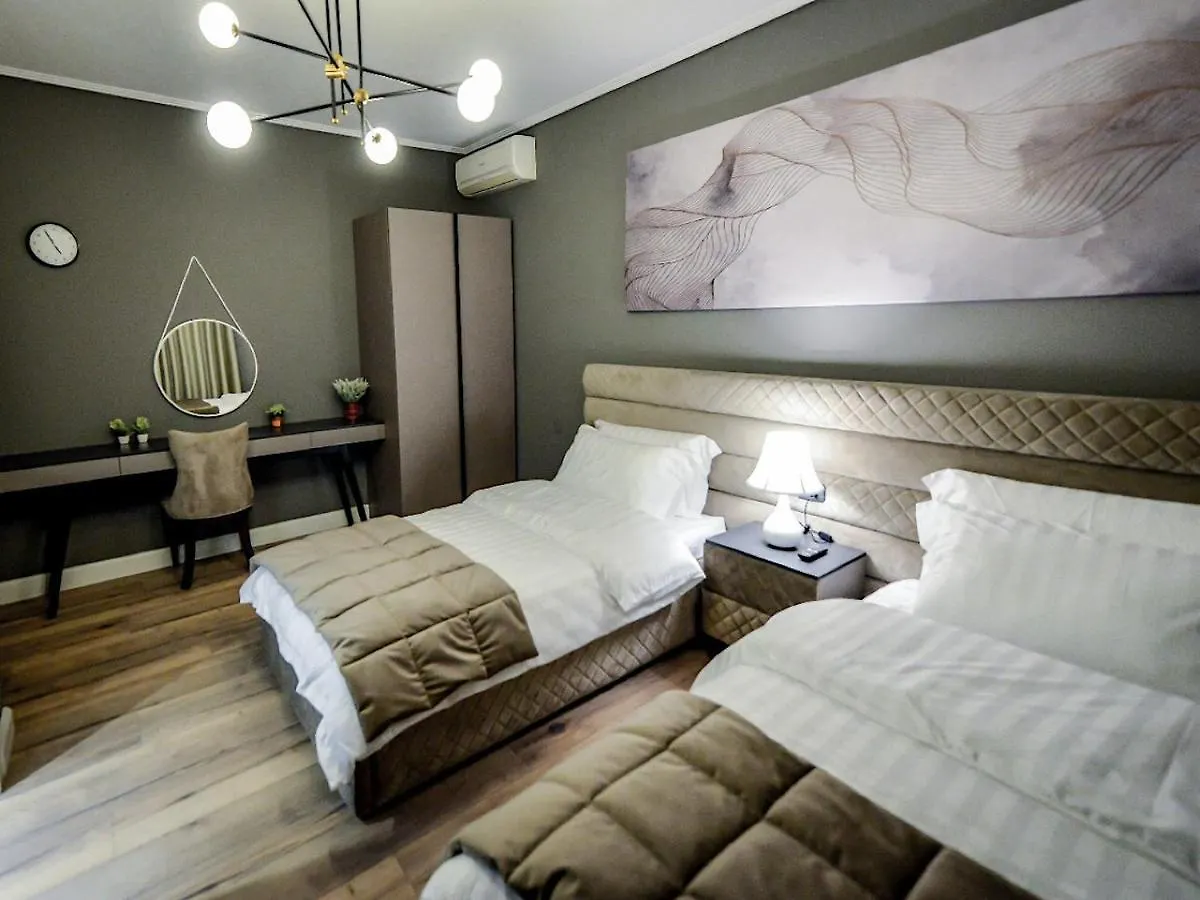 Hotel Vila Тирана