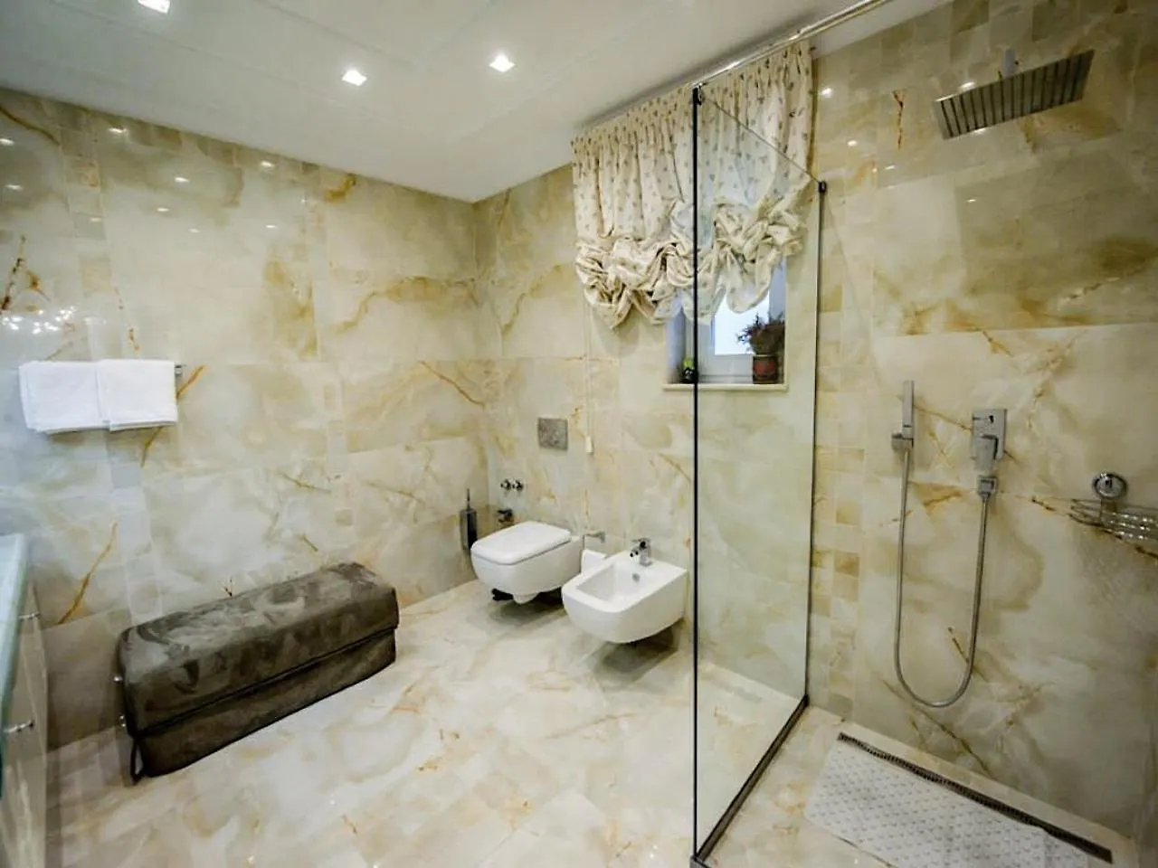 Hotel Vila Tirana