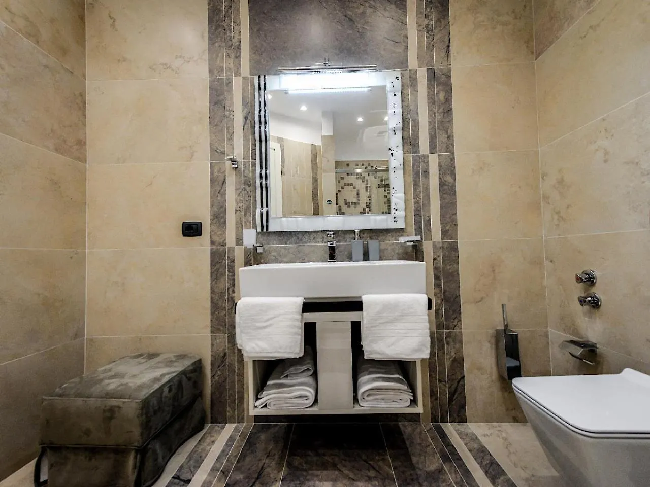 Hotel Vila Tirana